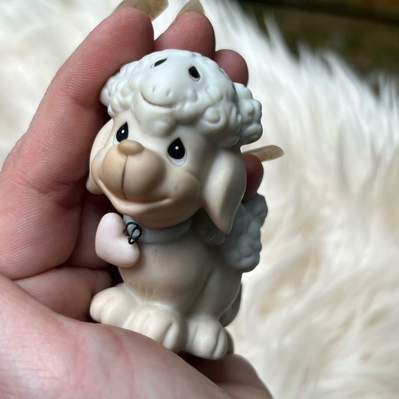 Precious Moments Porcelain Collector’s Antiques Gift box Puppy Dogs Figurine Set - Picture 7 of 8